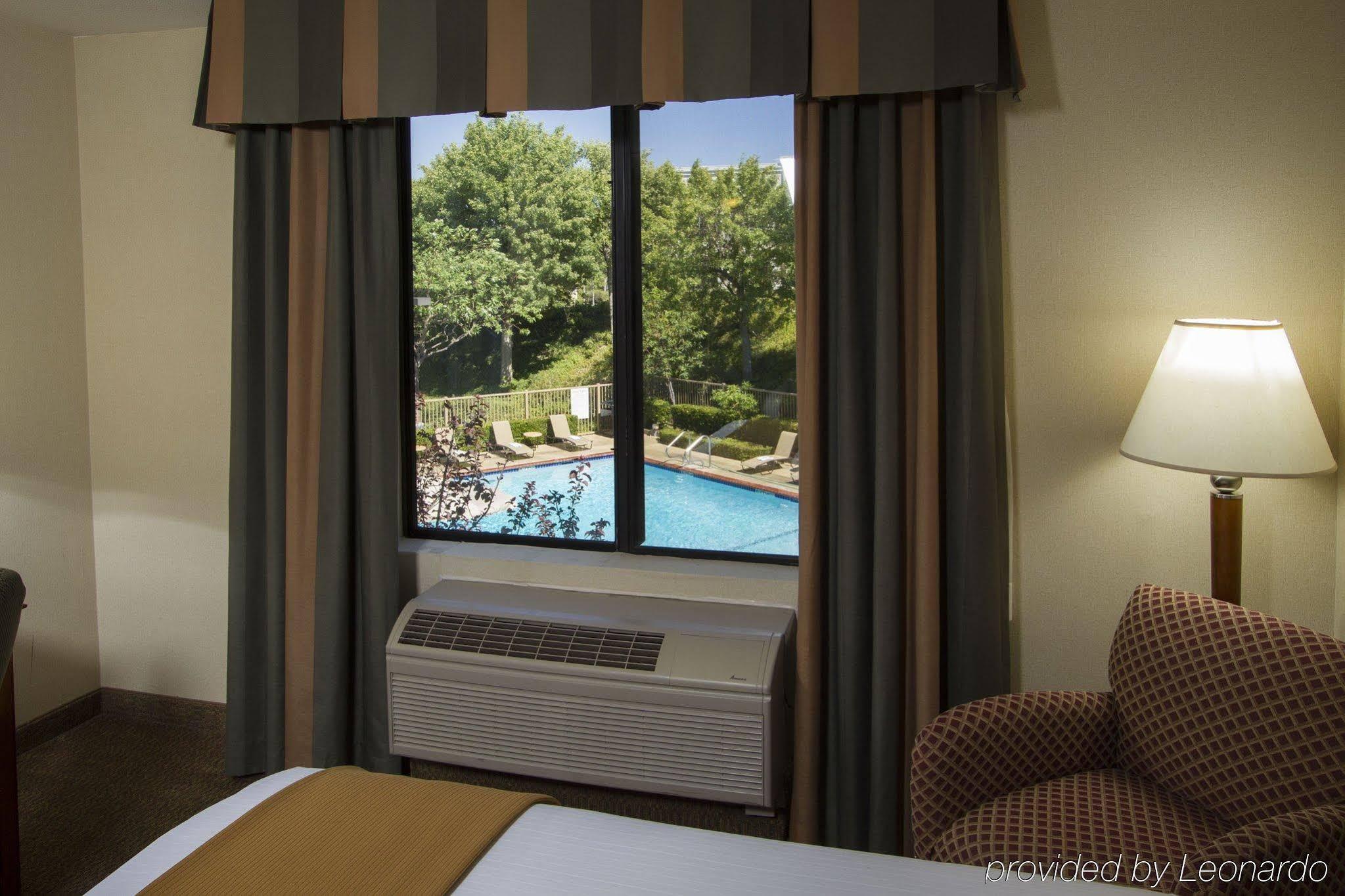 Best Western Valencia/Six Flags Inn & Suites Santa Clarita Buitenkant foto