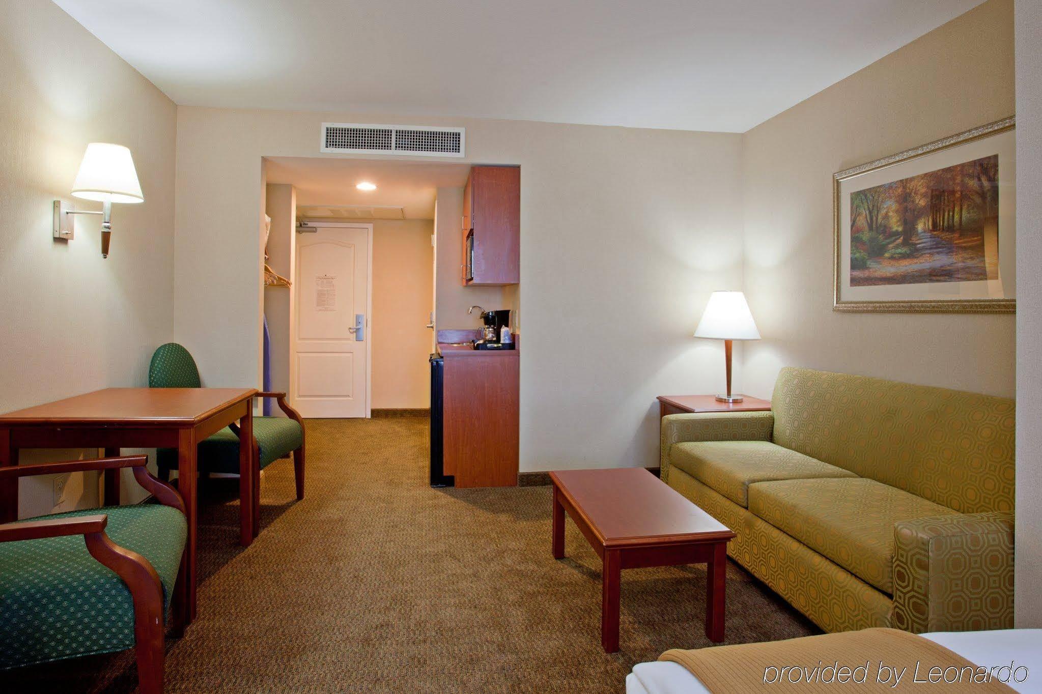 Best Western Valencia/Six Flags Inn & Suites Santa Clarita Buitenkant foto