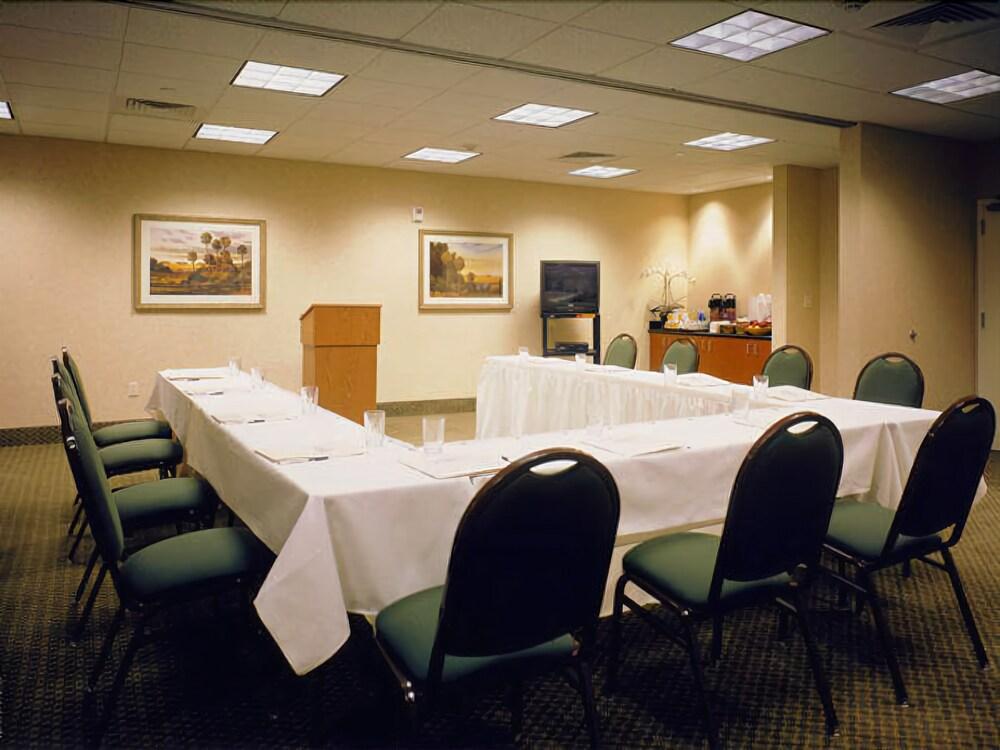 Best Western Valencia/Six Flags Inn & Suites Santa Clarita Buitenkant foto