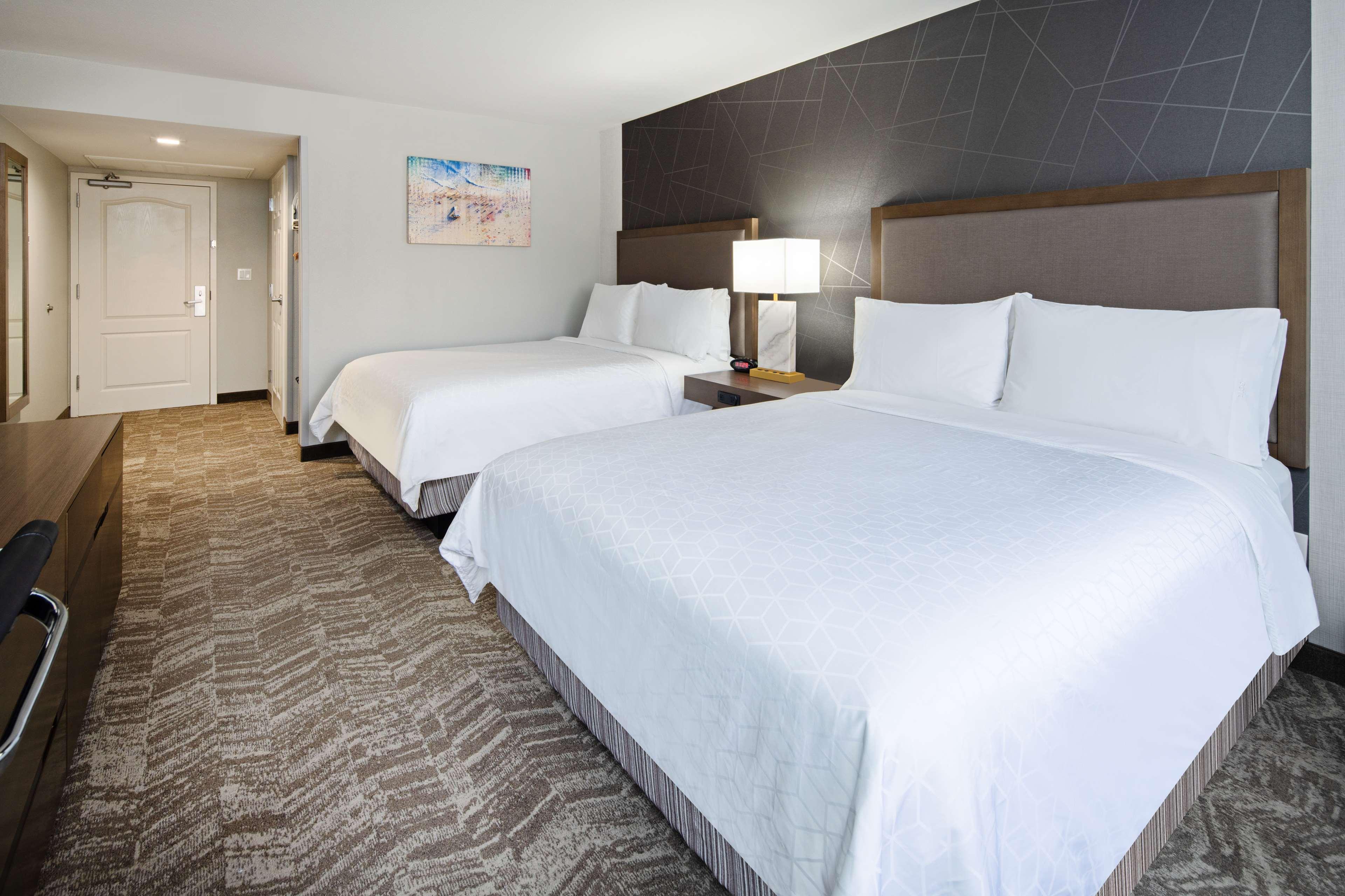 Best Western Valencia/Six Flags Inn & Suites Santa Clarita Buitenkant foto