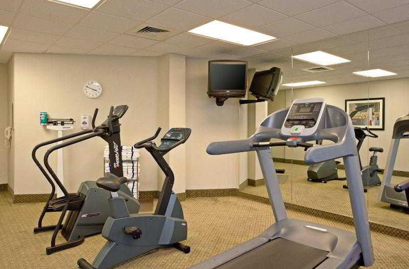 Best Western Valencia/Six Flags Inn & Suites Santa Clarita Buitenkant foto