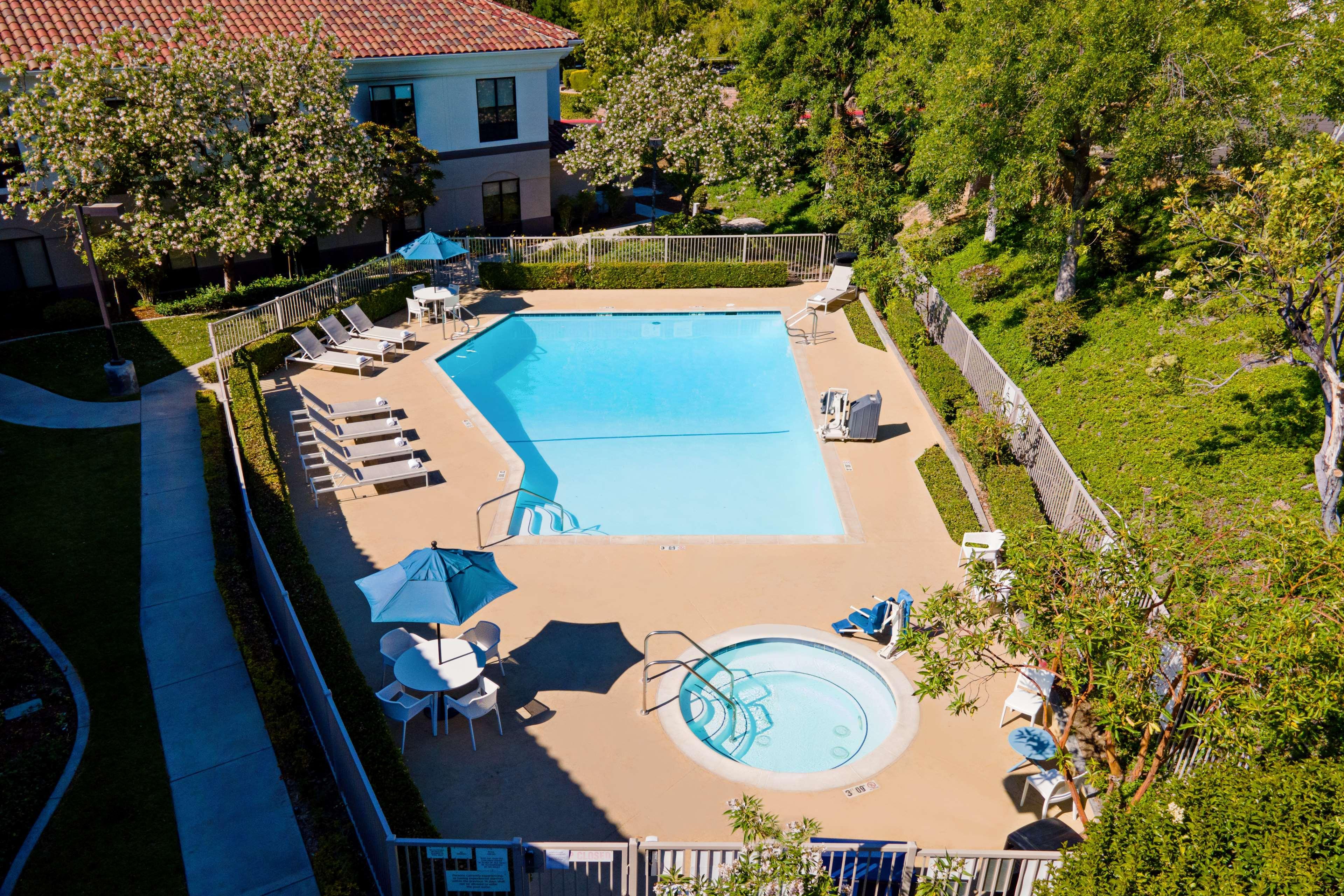 Best Western Valencia/Six Flags Inn & Suites Santa Clarita Buitenkant foto